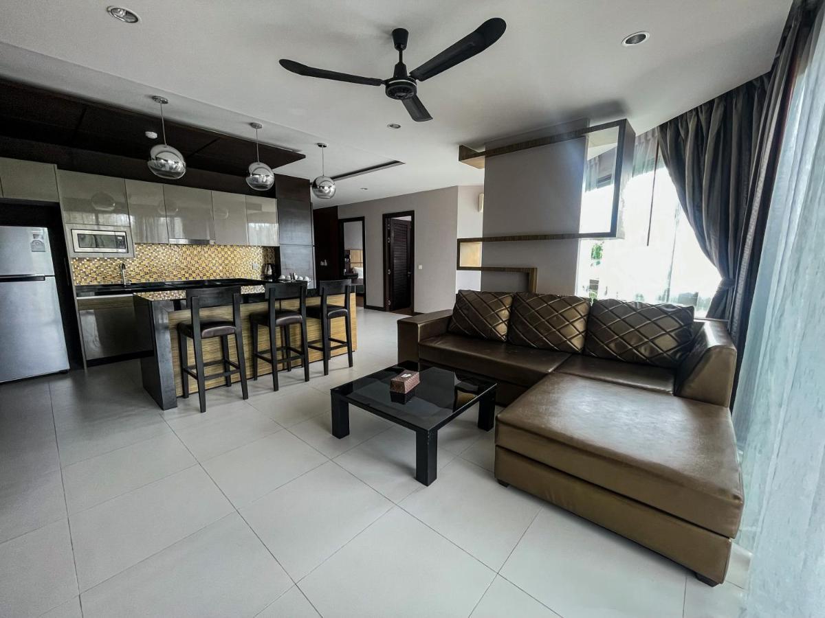 The Regent Bangtao Apartments Pantai Bang Tao Luaran gambar