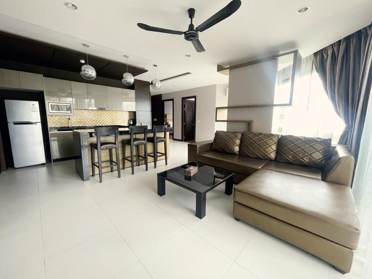 The Regent Bangtao Apartments Pantai Bang Tao Luaran gambar