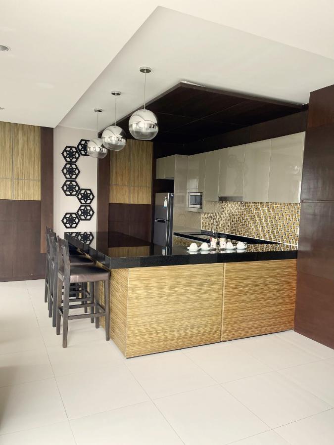 The Regent Bangtao Apartments Pantai Bang Tao Luaran gambar