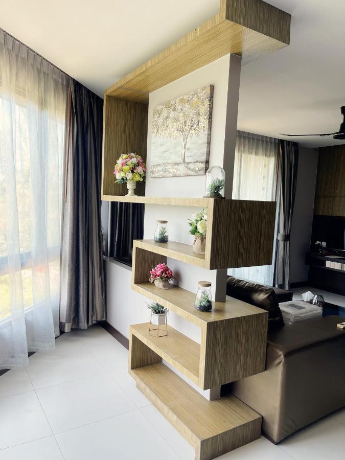 The Regent Bangtao Apartments Pantai Bang Tao Luaran gambar