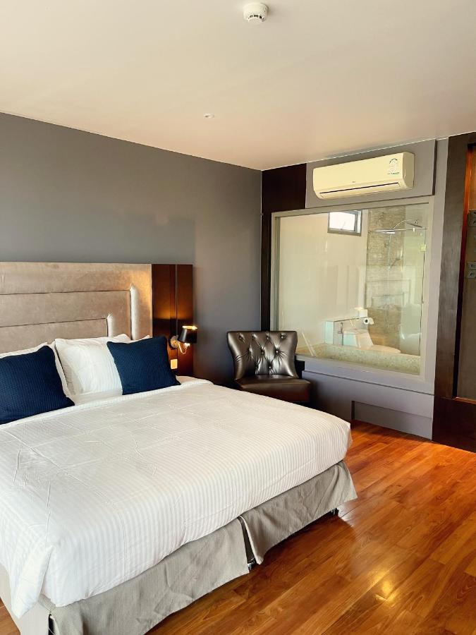 The Regent Bangtao Apartments Pantai Bang Tao Luaran gambar
